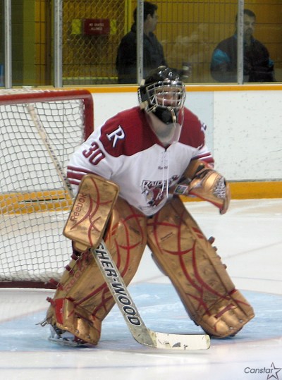 File photo by Avi Saper
Brett Gagnon and the Raiders defeated the Charleswood Hawks 4-2 on Jan 3.