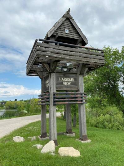 Lately, some residents have found Kilcona Park’s Harbour View to be more of an eyesore than a point of pride.
