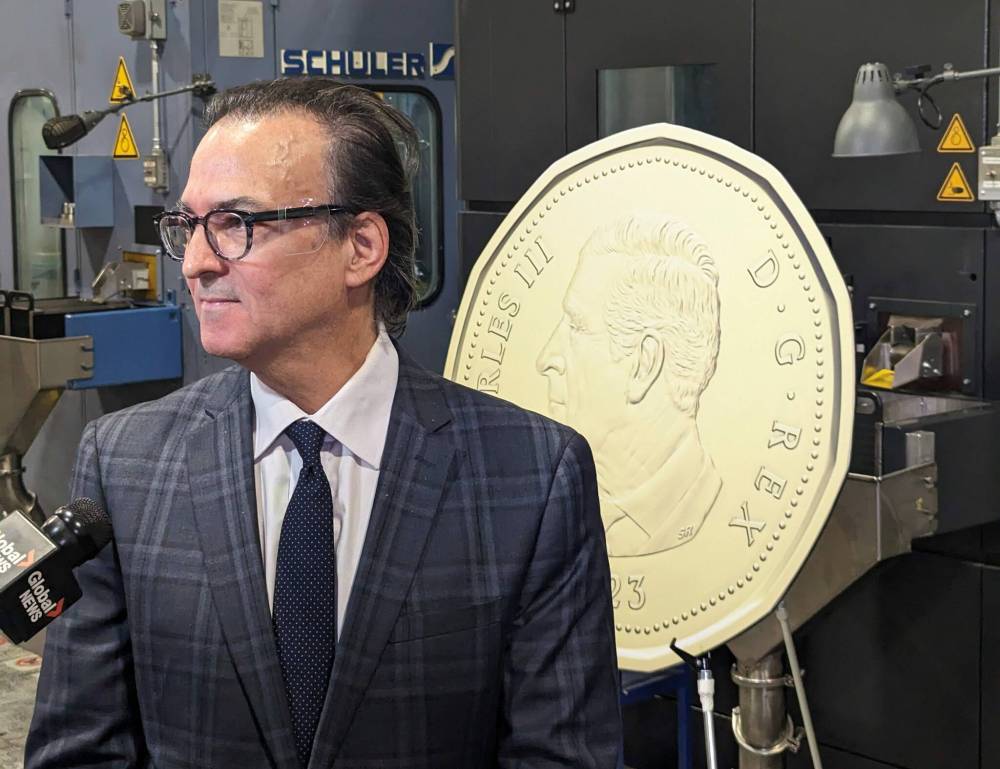Photo by Daniel Guenther
Montreal artist Steven Rosati designed the new effigy of King Charles II which will grace Canadian coins during his reign. He’s pictured here at the unveiling of his design at the Royal Canadian Mint in Winnipeg in November.