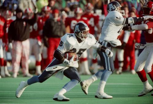 Free Press file photo
                                Toronto Argonaut Raghib (Rocket) Ismail runs with the ball during the second half of the 1991 Grey Cup game, which was played at Winnipeg Stadium on Nov. 24, 1991. The Argos beat the Calgary Stampeders 36-21 in the first Grey Cup game played in Winnipeg.