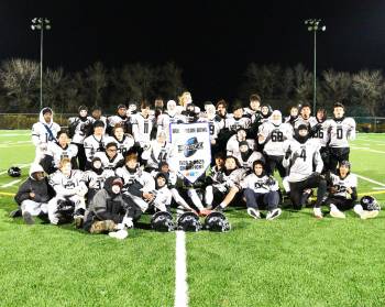 Supplied photo by Glenn Dickson
                                The Elmwood Giants defeated the West Kildonan Wolverines 35-6 in the Winnipeg High School Football League AAAA Tier 2 final on Nov. 10.