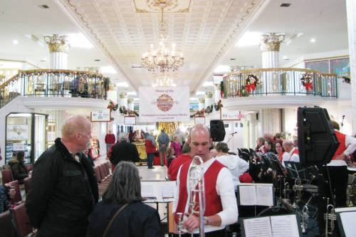 File photo
                                The German-Canadian Congress&rsquo; annual Christkindlmarkt runs Nov. 28 to 30 at Fort Garry Place.