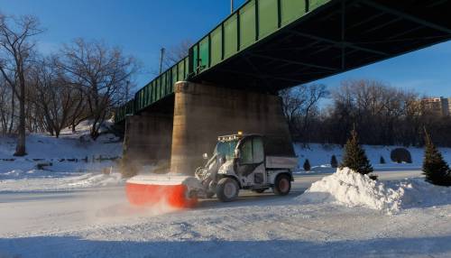 Free Press file photo by Mike Deal
                                The Trail Together campaign helps support the maintenance and upkeeping of the Nestaweya River Trail at The Forks.