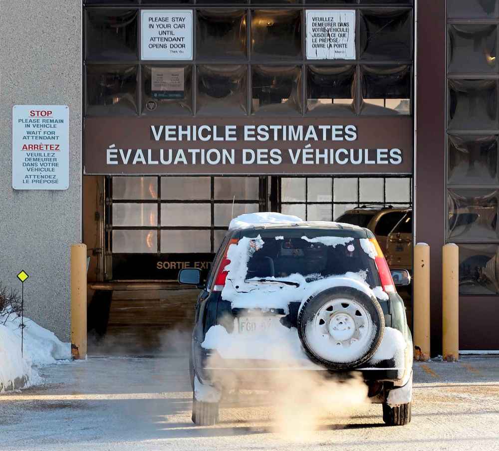 PHIL HOSSACK / WINNIPEG FREE PRESS FILES
Privatizing car insurance in Manitoba gained 35 per cent support among respondents to the Probe Research poll.