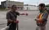 BORIS MINKEVICH / WINNIPEG FREE PRESS 
Ross Eadie (left) and cycling activist John Wilmot square off Monday.