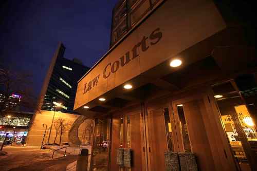 Outside shot of the Law Courts Building on York and Kennedy.  For Mike McIntyre's story.    February 04, 2016 Ruth Bonneville / Winnipeg Free Press