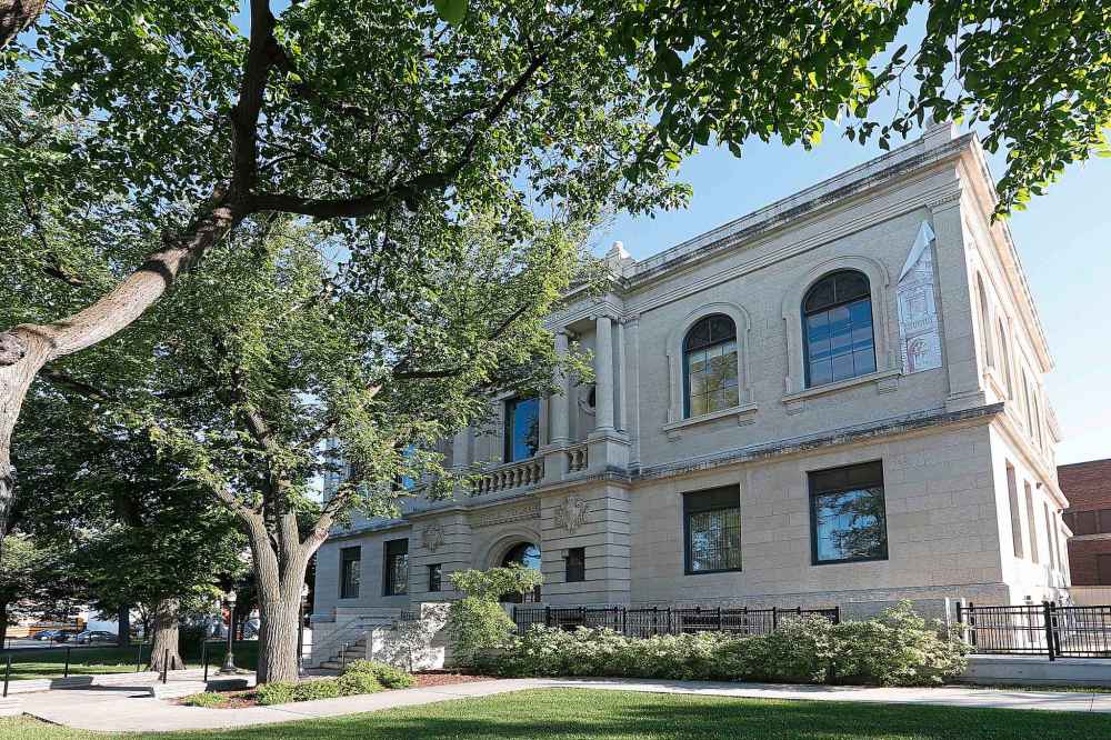 JOHN WOODS / WINNIPEG FREE PRESS
City of Winnipeg Archives at 380 William Ave.