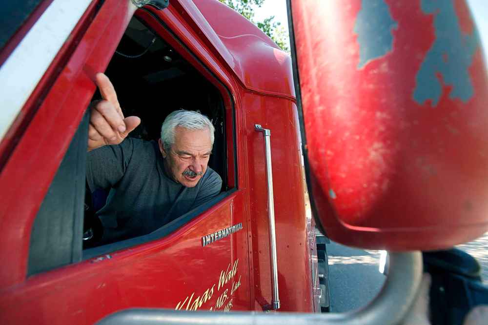 PHIL HOSSACK / WINNIPEG FREE PRESS
Klaas Wall is one of several truck drivers who use the rest stop.