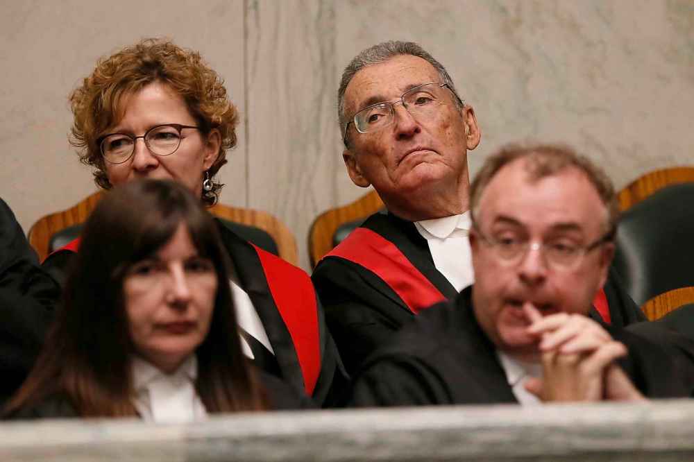 JOHN WOODS / WINNIPEG FREE PRESS FILES
Provincial Court Judge Brian Corrin (upper right)