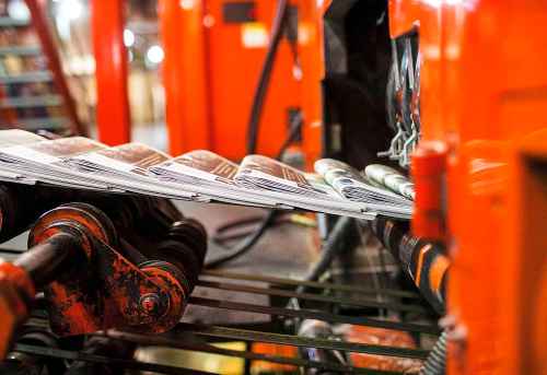 MIKAELA MACKENZIE / WINNIPEG FREE PRESS

- newspapers running off the presses in the Free Press pressroom

September 2018