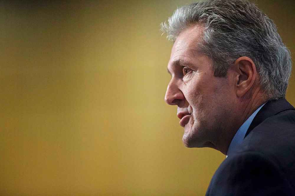 MIKE DEAL / WINNIPEG FREE PRESS
Premier Brian Pallister gives the keynote speech during the State of the Province event at RBC Convention Centre Thursday morning.
181206 - Thursday, December 06, 2018.