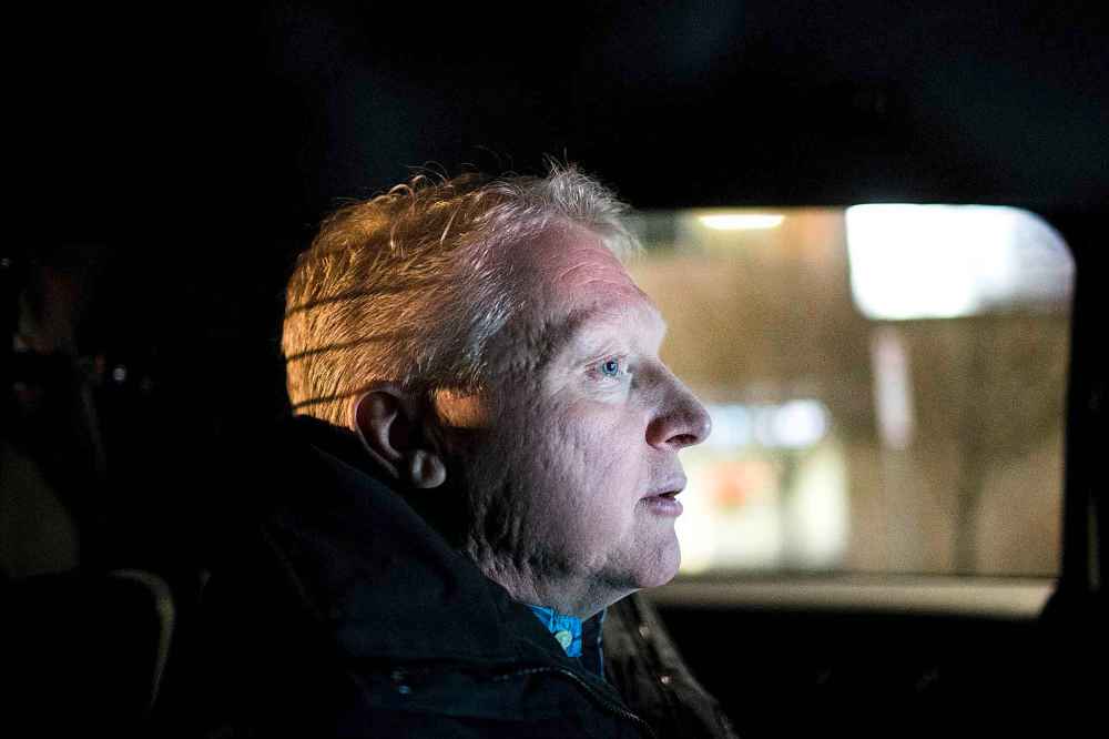MIKAELA MACKENZIE / WINNIPEG FREE PRESS
Dr. Rob Grierson, medical director of the Winnipeg Fire Paramedic Service, on his way to the Main Street Project in Winnipeg on Friday, Dec. 14, 2018.
Winnipeg Free Press 2018.