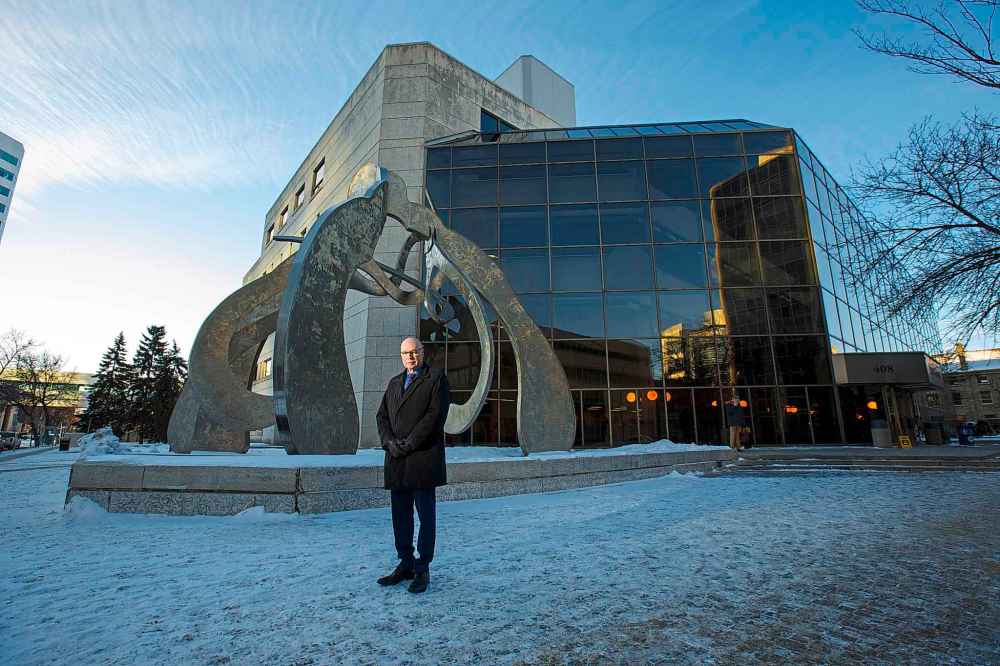 MIKE DEAL / WINNIPEG FREE PRESS
Provincial court Judge Ray Wyant outside the Law Court Building at 408 York Avenue.