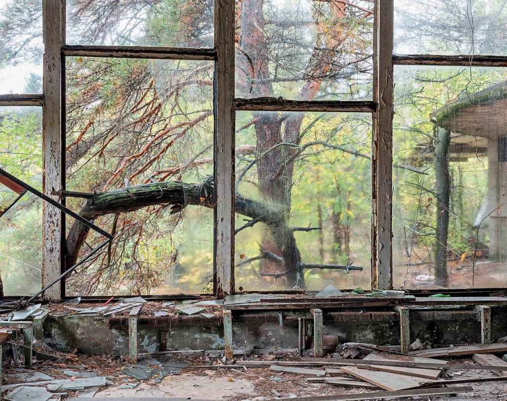 COURTESY OF DAVID MCMILLAN
Riverside Cafe, Prypiat, October 2016