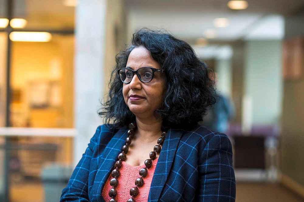 MIKAELA MACKENZIE / WINNIPEG FREE PRESS
Dr. Sri Navaratnam, president and CEO of CancerCare Manitoba