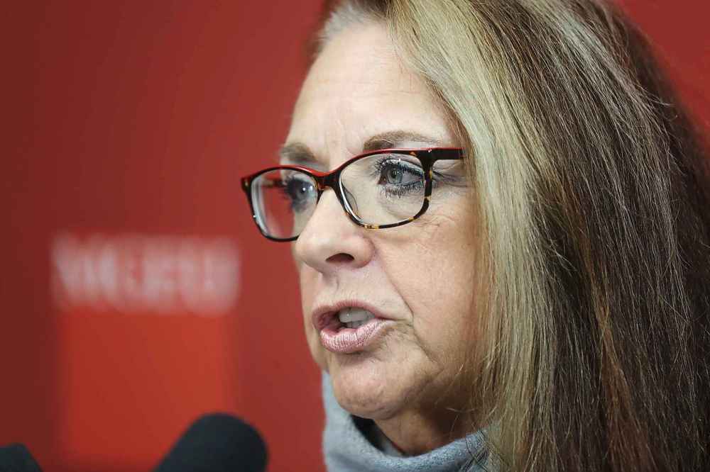 TREVOR HAGAN/ WINNIPEG FREE PRESS FILES
MGEU President Michelle Gawronsky is calling for improved security at provincial Employment and Income Assistance offices after two employees were stabbed in the last two weeks.