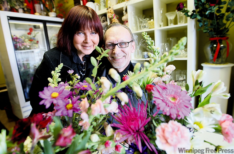 JOE.BRYKSA@FREEPRESS.MB.CA
Tammara and Bruce Bondesen opened their florist shop last February, just before Valentine's Day.