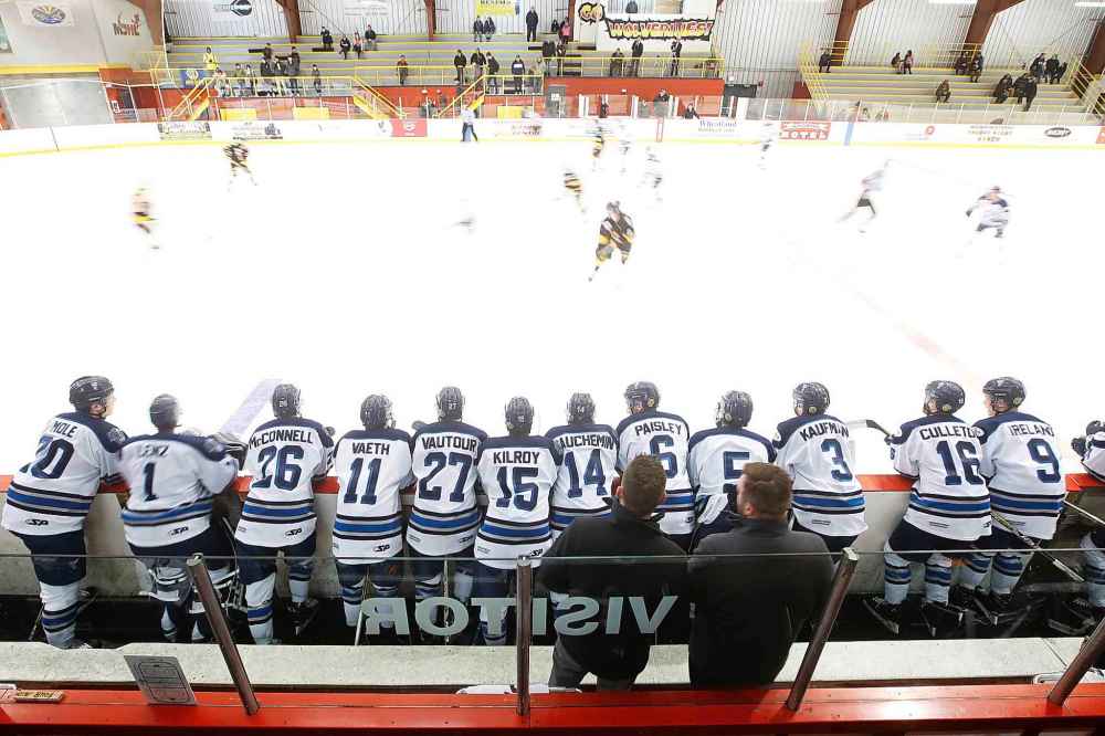 The Pistons are a tough spot, facing one of the league's hottest teams with a serious manpower shortage in their own dressing room. (John Woods / Free Press files)