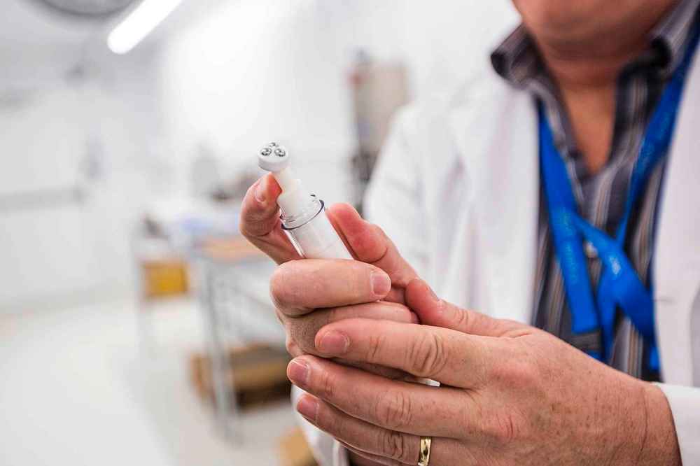 Gary Symons believes the new technology will have appeal beyond the medical marijuana field as people get away from smoking. (Mikaela MacKenzie / Winnipeg Free Press)