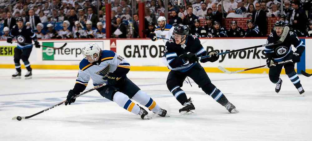 PHIL HOSSACK / WINNIPEG FREE PRESS FILES
Copp pursues Robert Thomas of the St. Louis Blues during the 2019 playoffs.