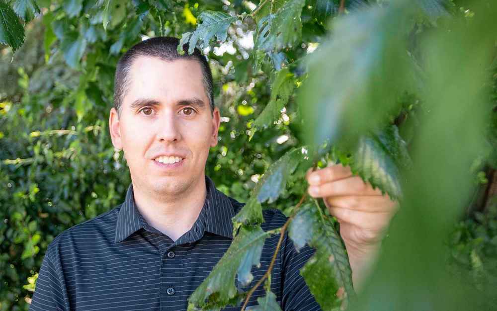 SASHA SEFTER / WINNIPEG FREE PRESS
University of Manitoba Entomology instructor Jordan Bannerman.