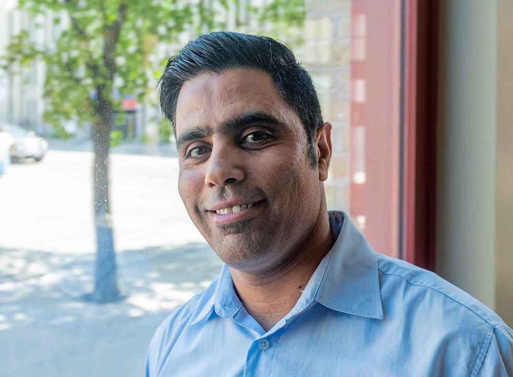 SASHA SEFTER / WINNIPEG FREE PRESS
Mirwais Nasiri is running for the People's Party of Canada in Winnipeg South.
