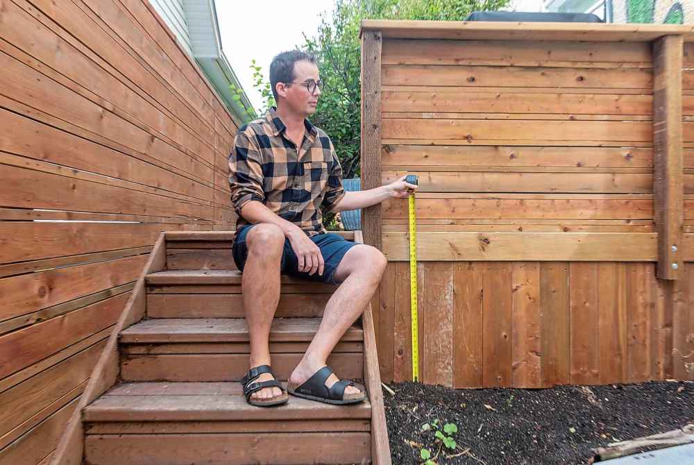 SASHA SEFTER / WINNIPEG FREE PRESS
Matt Wiebe has been trapped in a battle with the city over the height of his deck.