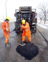 Wayne Glowacki / Winnipeg Free Press
City crews apply 