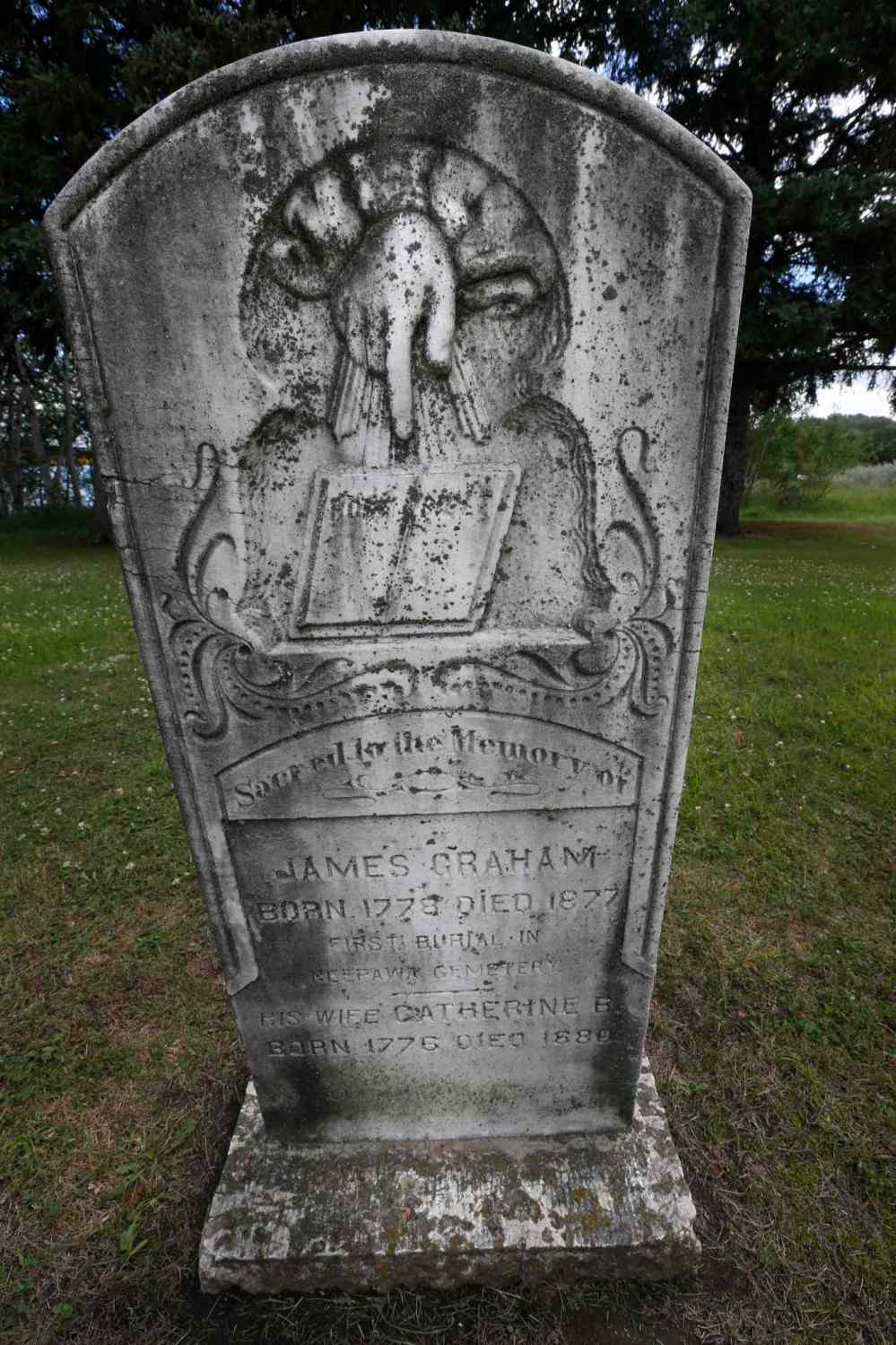 WAYNE GLOWACKI / WINNIPEG FREE PRESS
Grave stone of James Graham who died in 1877. His was the first burial in the Riverside Cemetery in Neepawa.