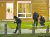 DAVID LIPNOWSKI / WINNIPEG FREE PRESS
Police investigate shooting Stella Walk Saturday night.