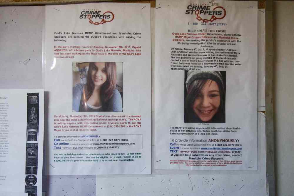 Mike Deal / Winnipeg Free Press
The bulletin board in the band office with posters asking for help in solving the homicides of Crystal Andrews and Leah Anderson.