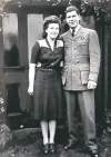 WAYNE GLOWACKI / WINNIPEG FREE PRESS 
Rose with her future husband Arnold Lindsay in England in 1944.