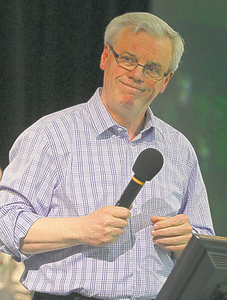 Colin Corneau / Brandon Sun
Premier Greg Selinger takes the mic Friday evening at the Keystone Centre.