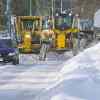 KEN GIGLIOTTI / WINNIPEG FREE PRESS FILES
Snow-clearing equipment can't be repaired fast enough to keep up with the job, so non-union mechanics are assisting.