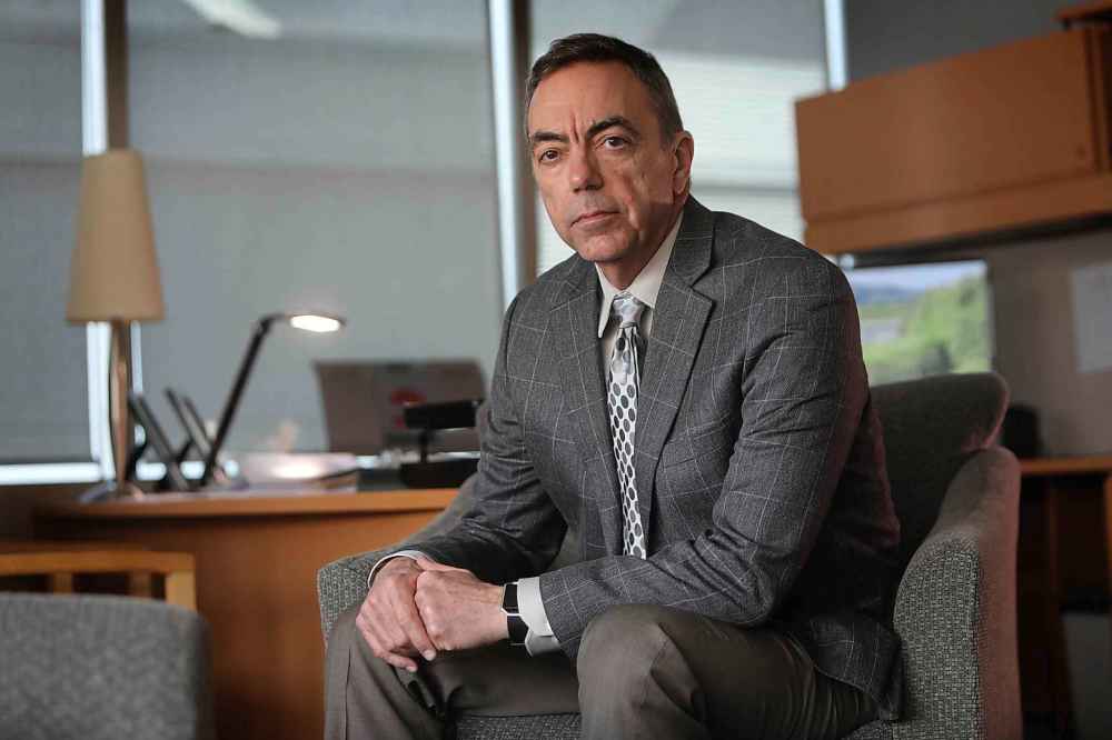 RUTH BONNEVILLE / WINNIPEG FREE PRESS FILES
Manitoba Auditor General Norman Ricard thinks the province would have shown a $9-million surplus if the proper standards were applied to its most recent deficit projections.