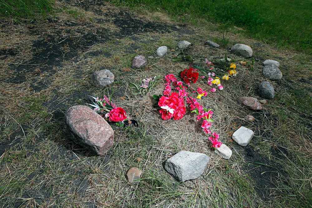 PHIL HOSSACK / WINNIPEG FREE PRESS FILES
A simple circle of stones marks the site in a farmer's field east of Winnipeg where Christine's body was found in June of 2017.