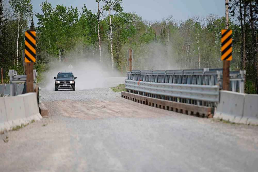 Shoal Lake was cut off from the mainland in 1915 during construction of an aqueduct that supplies Winnipeg with drinking water. (John Woods / The Canadian Press files)