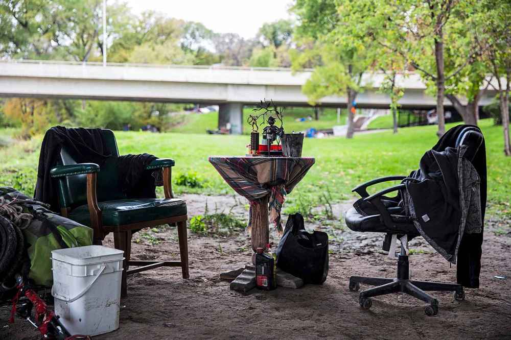 MIKAELA MACKENZIE / WINNIPEG FREE PRESS
Discarded furniture in a homeless camp under the Maryland Street Bridge.