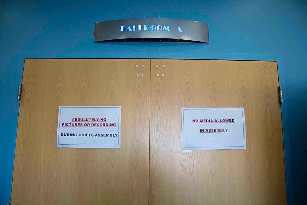 MAGGIE MACINTOSH / WINNIPEG FREE PRESS
Journalists were barred from entering the AMC’s annual general meeting held in the South Beach Casino and Resort in Brokenhead Ojibway Nation on July 31 and Aug. 1.