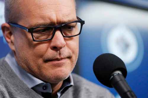 THE CANADIAN PRESS/John Woods
Winnipeg Jets head coach Paul Maurice speaks to media at their closing press conference after losing in the first round of the NHL playoffs in Winnipeg on Monday.
