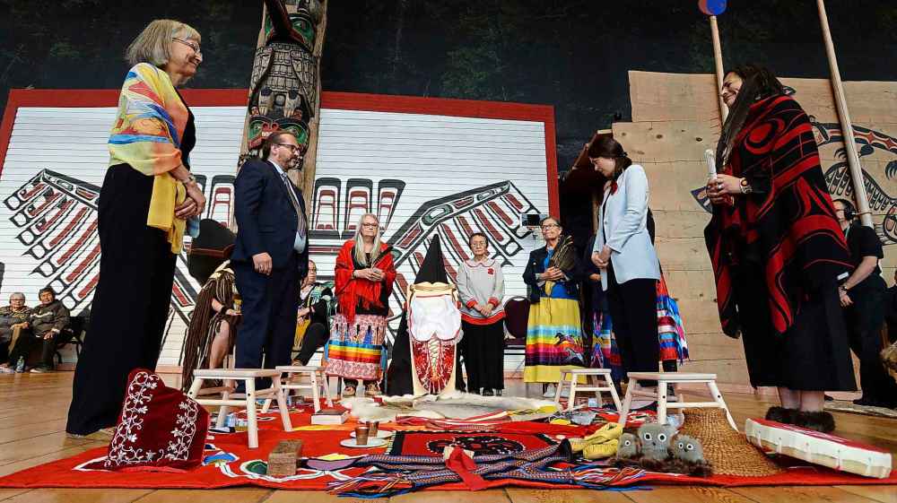 CP
Chief commissioner Marion Buller, front left to right, and commissioners Brian Eyolfson, Qajaq Robinson and Michele Audette get ready to prepare the final report to give to the government at the closing ceremony for the National Inquiry into Missing and Murdered Indigenous Women and Girls in Gatineau, Que., on Monday. THE CANADIAN PRESS/Adrian Wyld