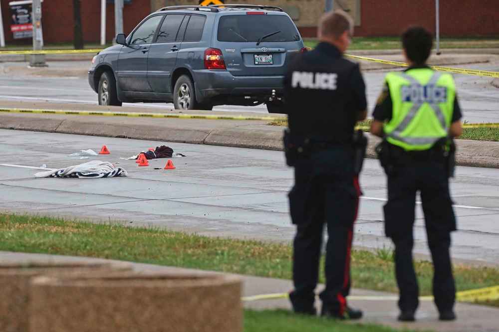 MIKE DEAL / WINNIPEG FREE PRESS FILES
According to MPI data, nine cyclists and 27 pedestrians were killed in collisions on Winnipeg streets between 2013 and 2018.