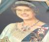 JAMIE BOYCHUK PHOTO
A large portrait of Queen Elizabeth II, which used to hang in the Winnipeg Arena. Winnipeg resident Jamie Boychuk, who purchased the painting last year, has put it up for sale and is hoping it will once again be on public display somewhere in Winnipeg.