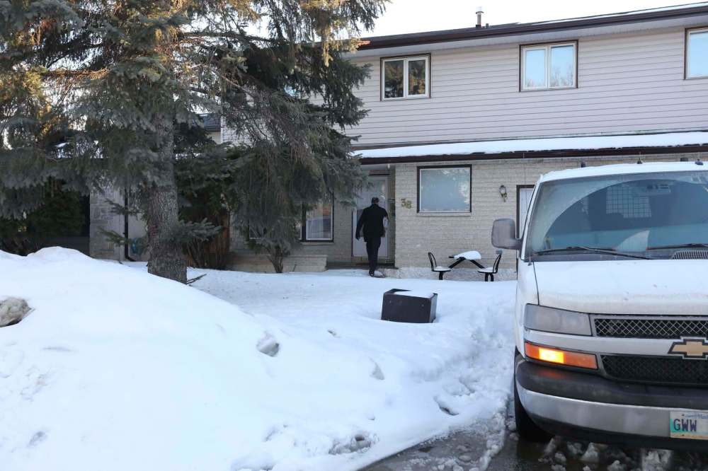RUTH BONNEVILLE / WINNIPEG FREE PRESS FILES
The home at 38 Forest Lake Drive in Waverly Heights where the remains of a woman's body were found in a barrel.