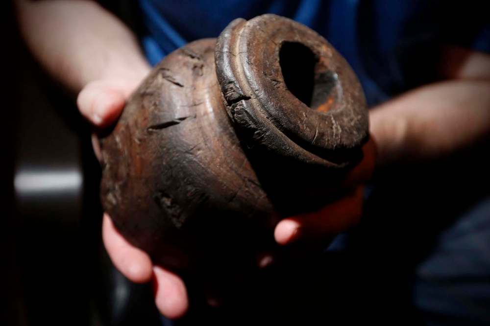 JOHN WOODS / WINNIPEG FREE PRESS
Artifacts in Brent Piniuta's collection from the Invincible which sank in 1758.