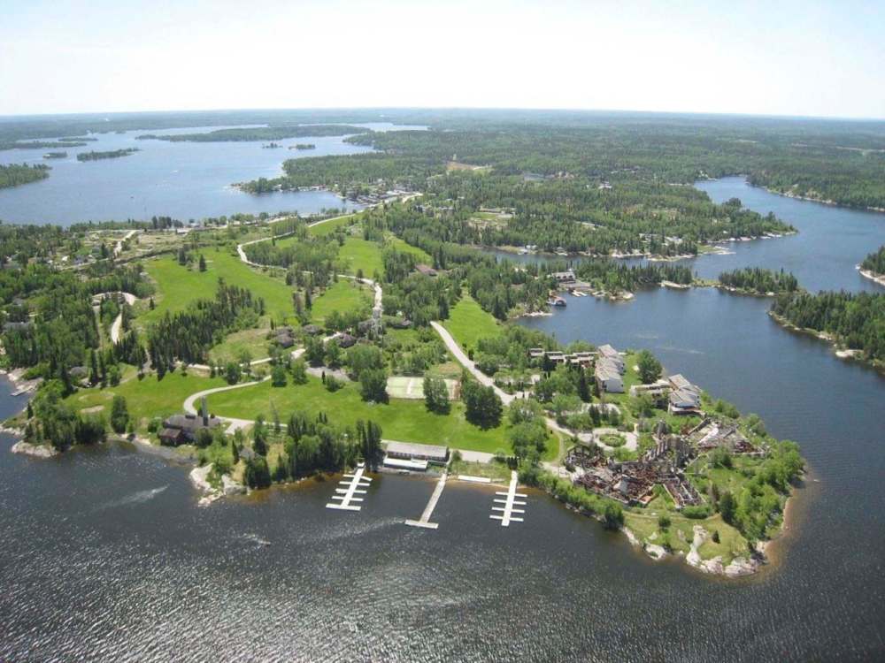 Robert Banman
Minaki residents and cottagers enjoy a quiet retreat in northwestern Ontario, which they contend would be threatened by a development of the scale that has been proposed.