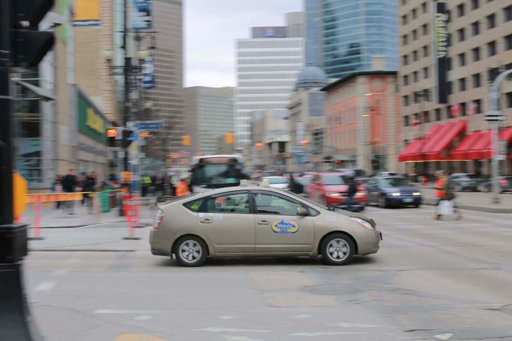 COLIN CORNEAU / WINNIPEG FREE PRESS
Nothing’s more frustrating than not finding a cab when you’re a long way from home.