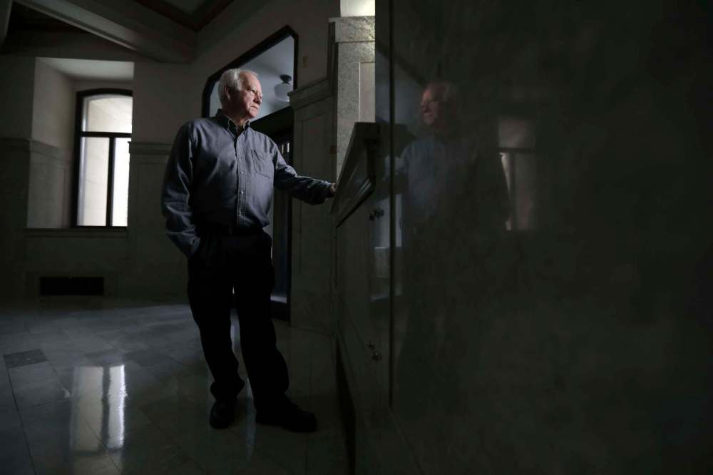 RUTH BONNEVILLE / WINNIPEG FREE PRESS
Gord Favelle considers his job as a trauma specialist to be ‘psychological first aid,’ as he helps jurors process what they have experienced in court.