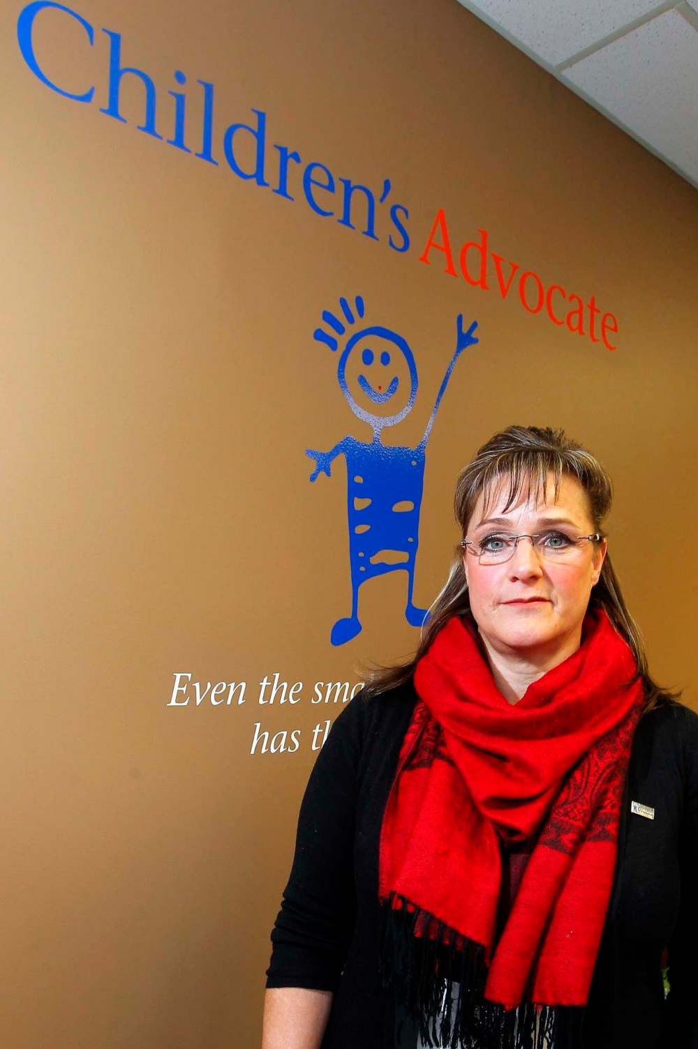 BORIS MINKEVICH / WINNIPEG FREE PRESS
Daphne Penrose at the Office of the Children’s Advocate.
