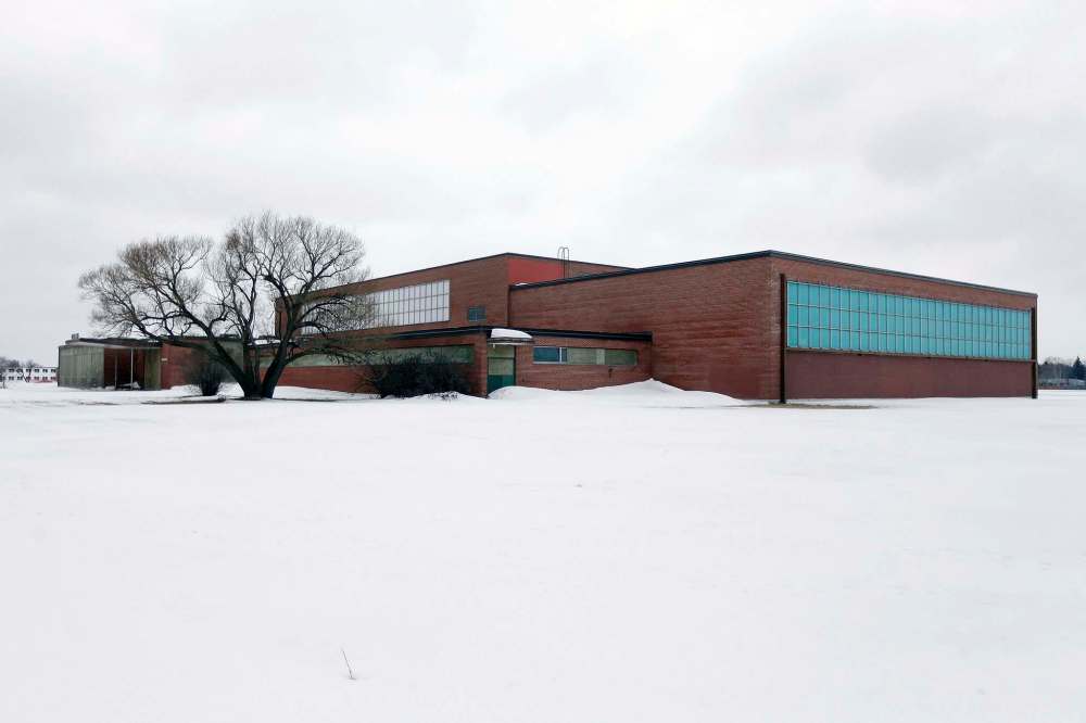 PHIL HOSSACK / WINNIPEG FREE PRESS
Lipsett Hall, a former recreation centre that served the Canadian Forces stationed at Kapyong Barracks, hasn’t been used since the military base was vacated — even though athletics groups in the community could have used the space.